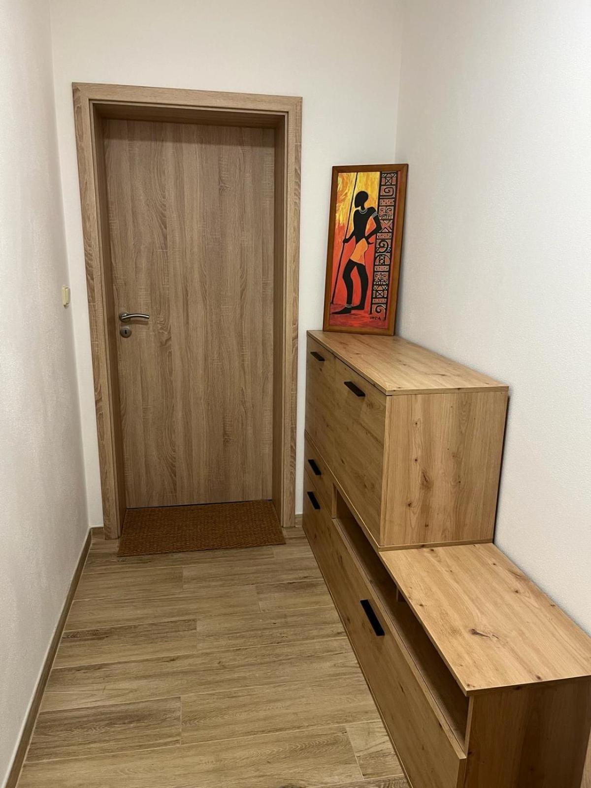 Apartman Kuga Mikulov Eksteriør bilde