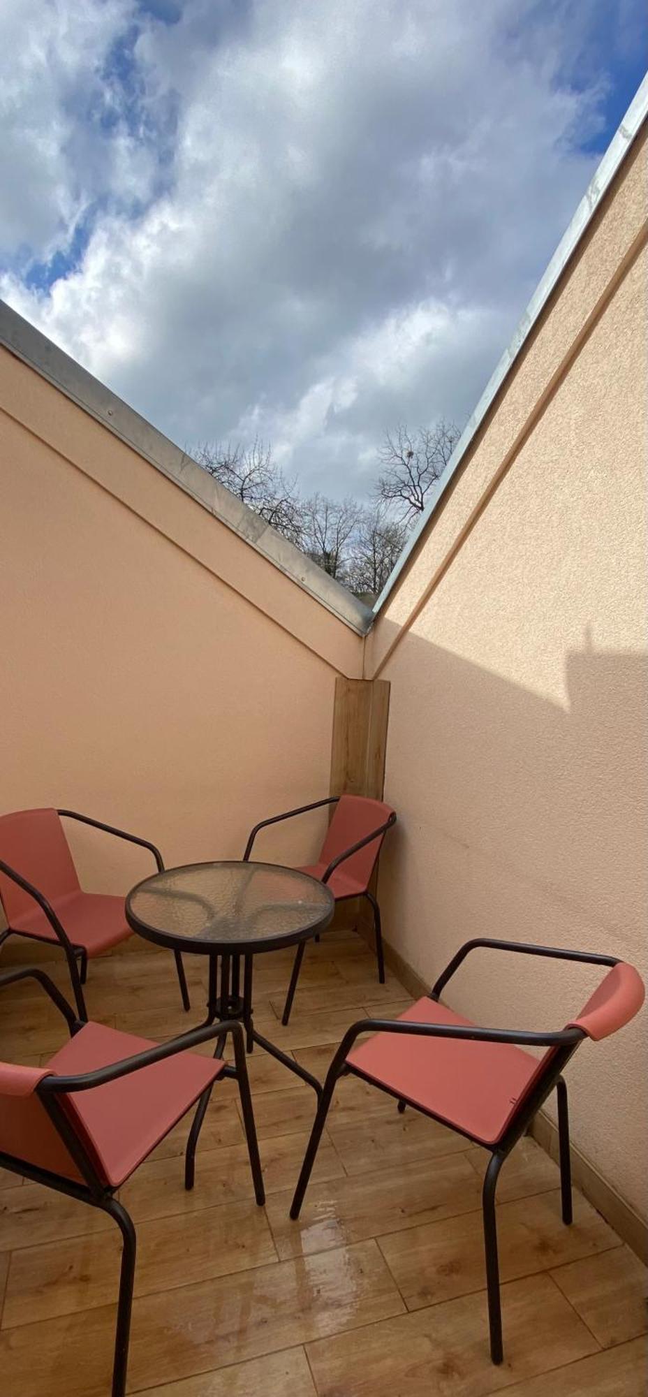 Apartman Kuga Mikulov Eksteriør bilde